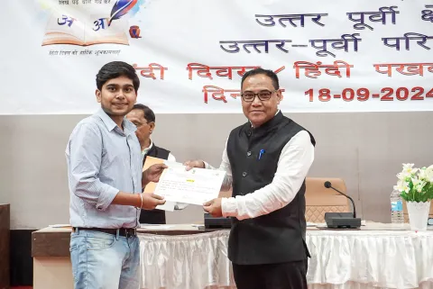 Horticulture Adviser M. Meitei honoring the winners