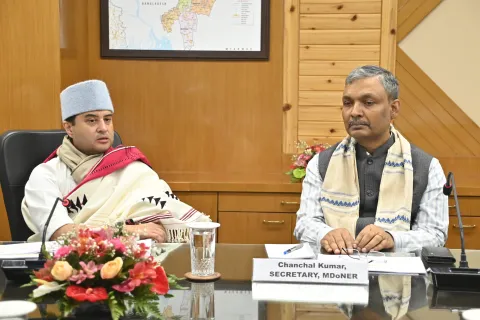 Minister, DoNER Sh. Jyotiraditya M. Scindia is interacting with NEC Officials. Along with him is Secretrary, DoNER Sh. Chanchal Kumar